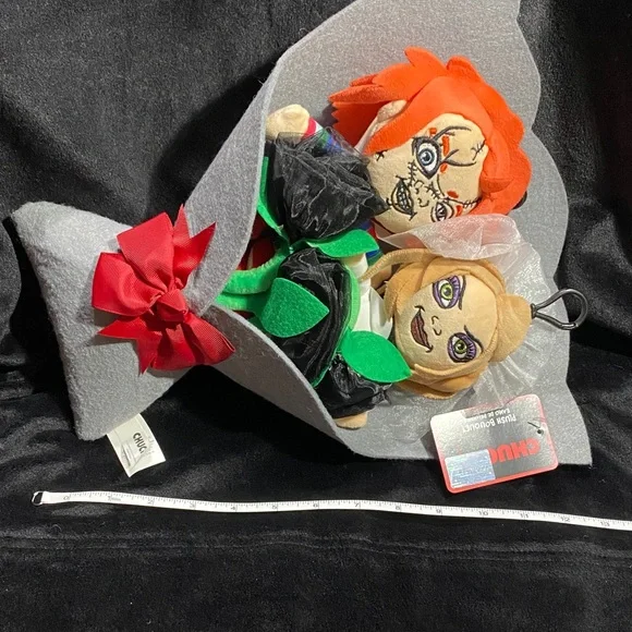 Chucky and Tiffany Plush Bouquet - Picture 11 of 12